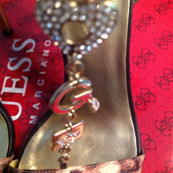 Guess Sandals - Picture 3 of 4